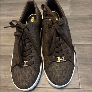 Michael Kors Monogram Logo Lace-Up Sneakers Brown/Gold Size 7.5